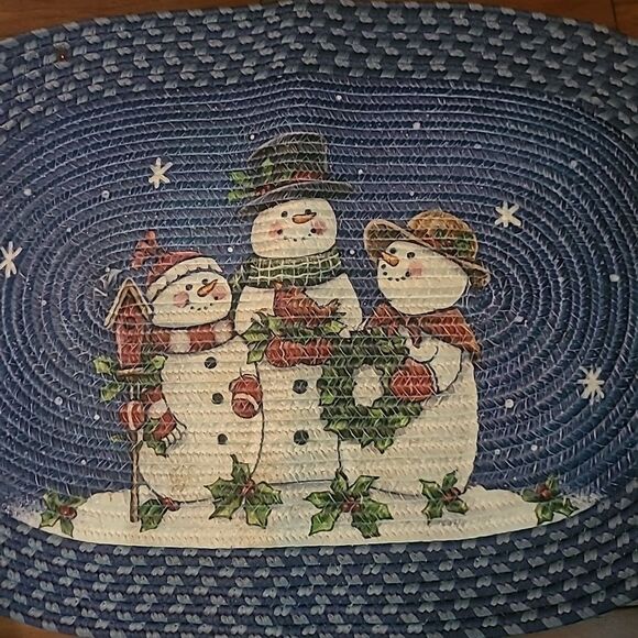 Snowman Rug - Picture 2 of 4